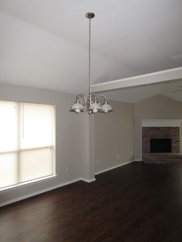504 Ammonite Ct - Photo 3 of 10
