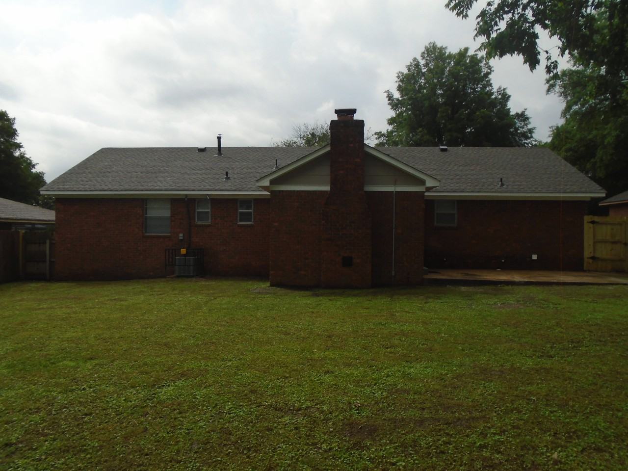 6310 Brightwood Dr - Photo 3 of 22