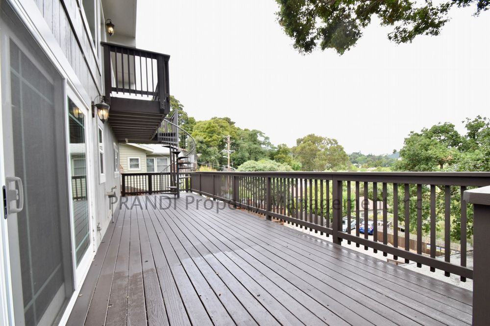 41 Martens Blvd - Photo 2 of 19