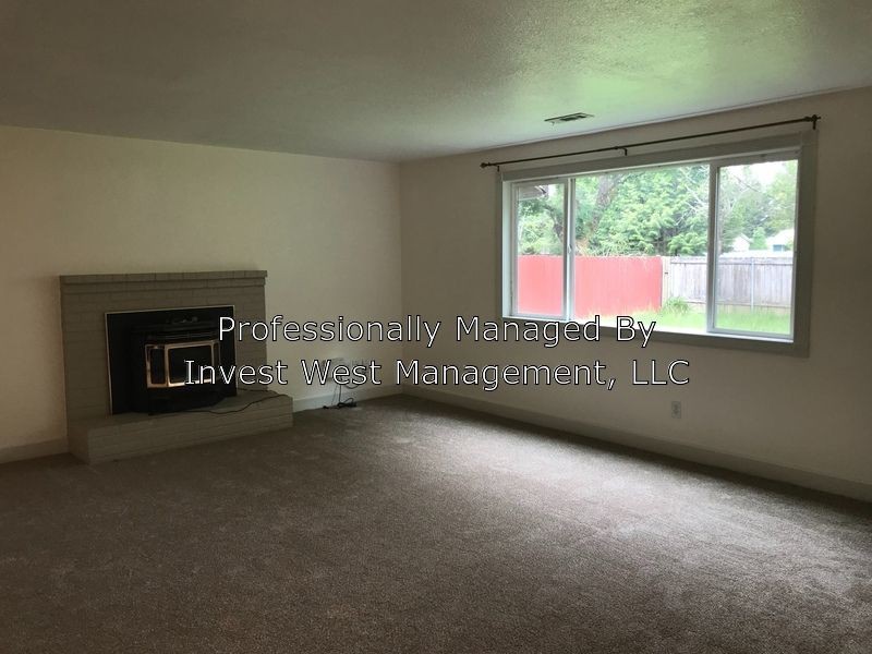 7104 Louisiana Dr - Photo 2 of 14