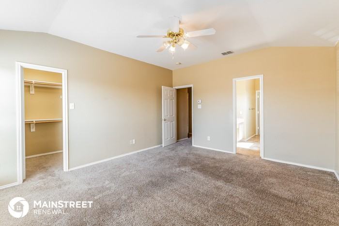 10506 Augusta Ln - Photo 3 of 15