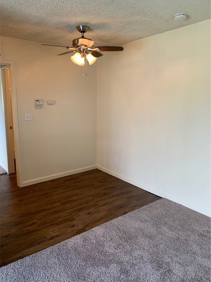 Abbey Pointe - Photo 2 of 6