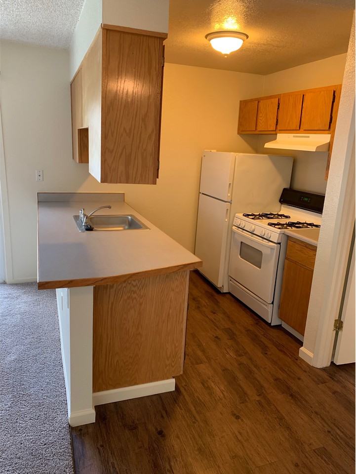 Abbey Pointe - Photo 3 of 6