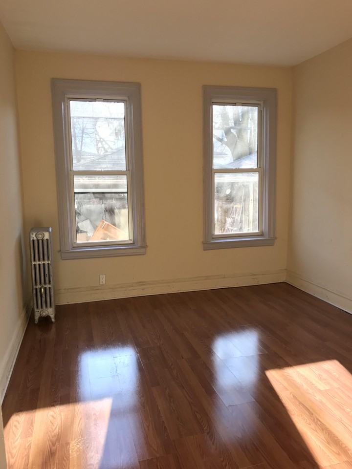 1550 East 34th Street - Photo 2 of 4