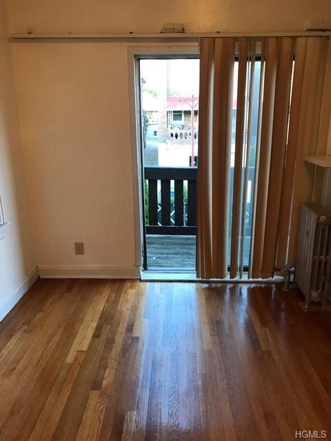 1928 Bogart Ave - Photo 3 of 10