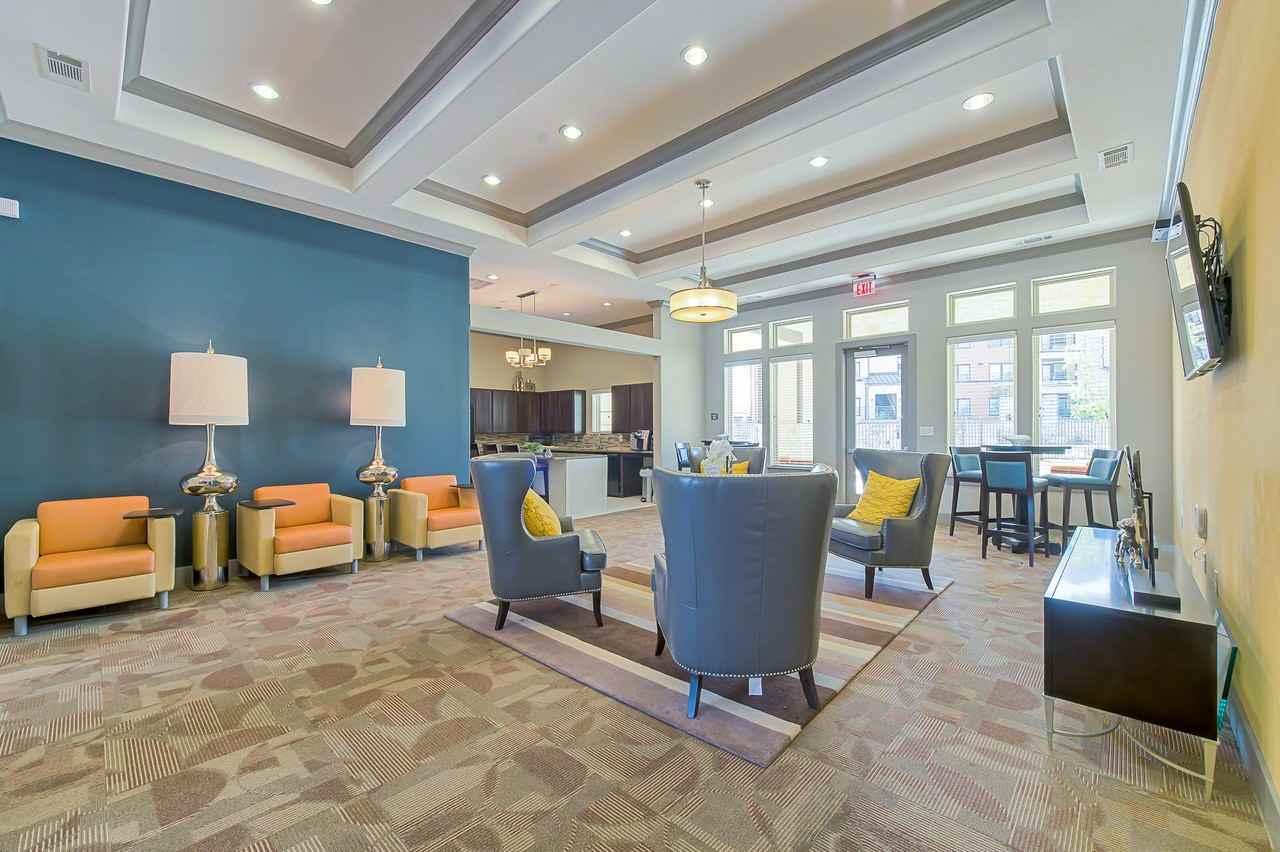 Latigo Eagle Pass - Photo 3 of 9