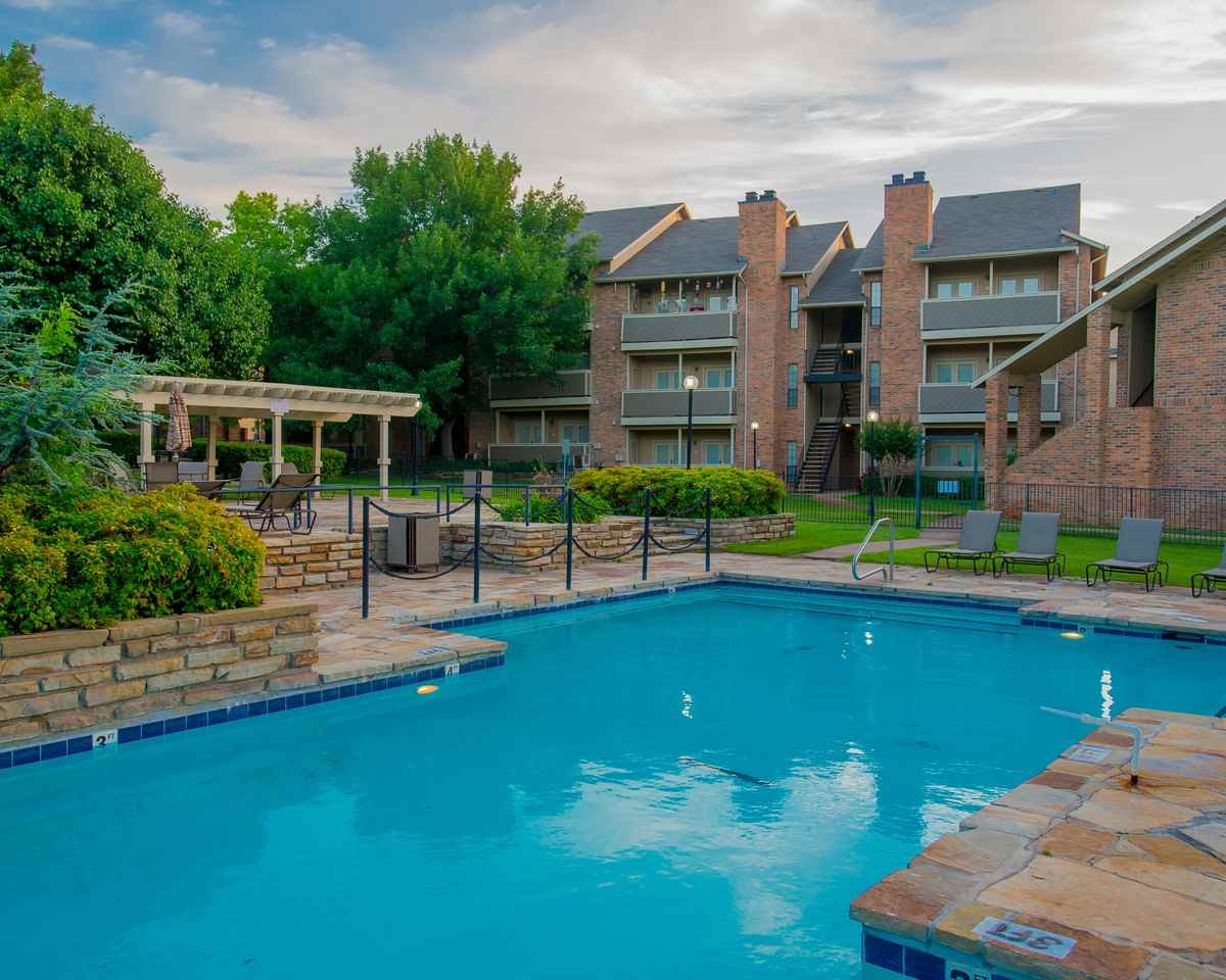 One Eton Square Apartments for Rent - 8111 E. 60th Street, Tulsa, OK