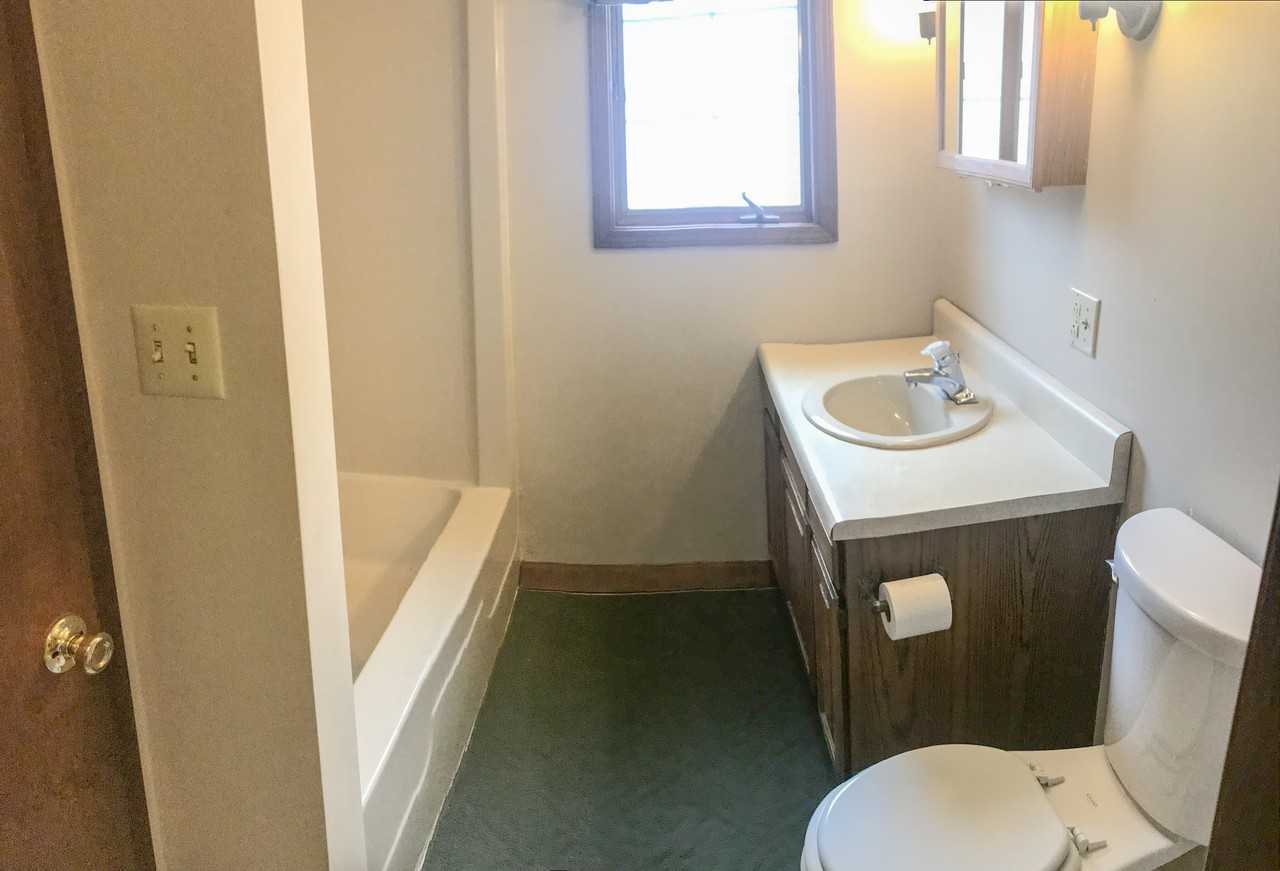 8334 Harrison Ave - Photo 3 of 5