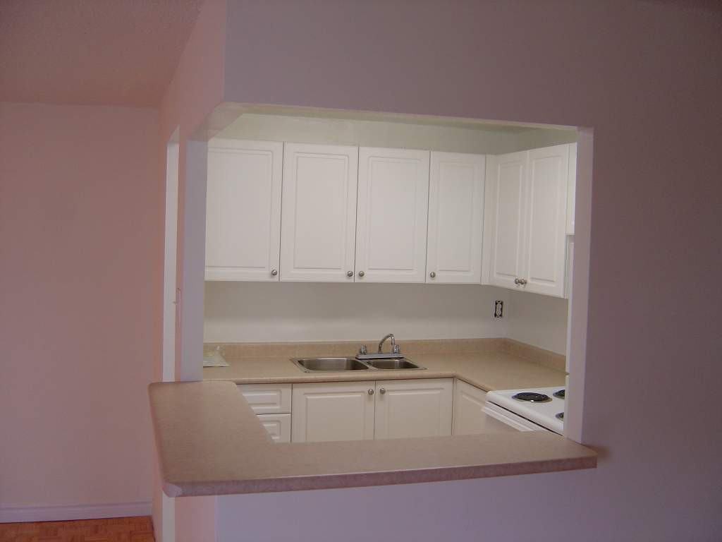 1060 Caven Street - Photo 3 of 6