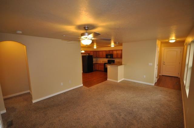 6246 S Zither Ave - Photo 2 of 15