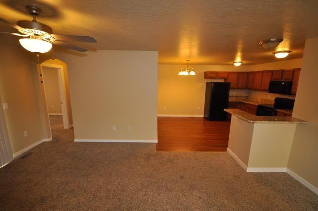 6246 S Zither Ave - Photo 3 of 15