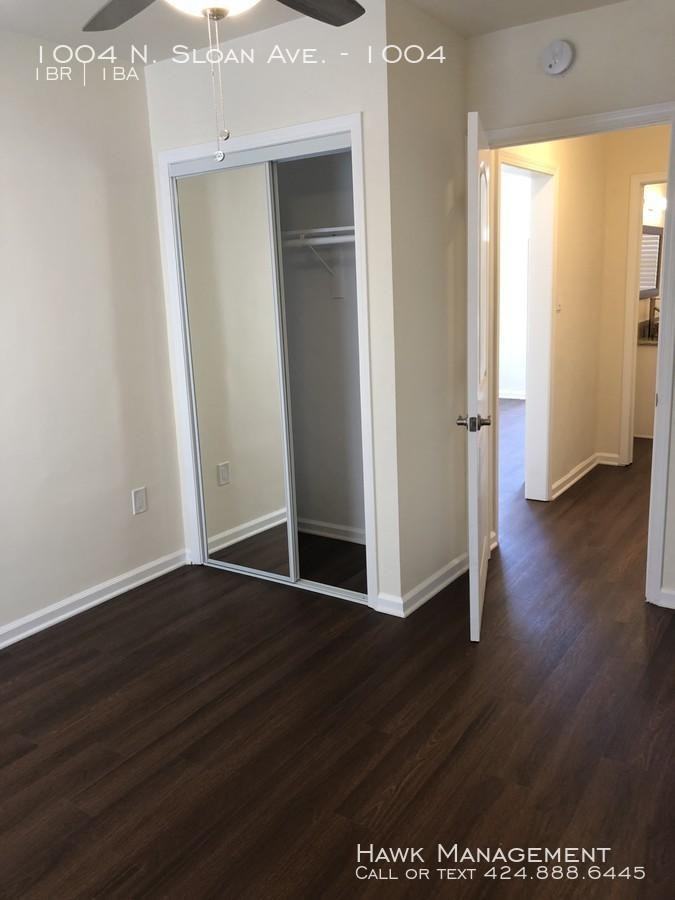 1004 N Sloan Ave - Photo 2 of 12