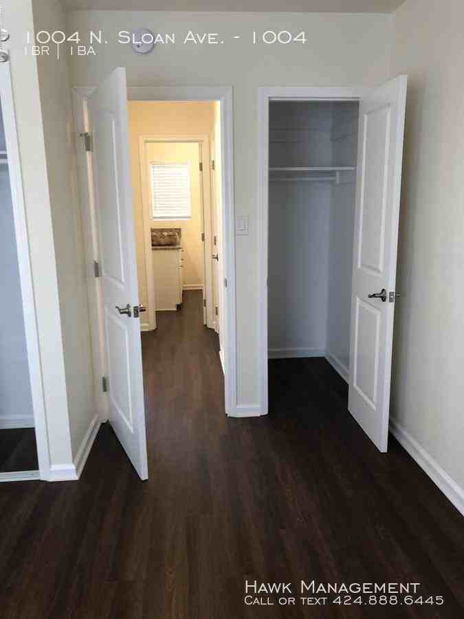 1004 N Sloan Ave - Photo 3 of 12