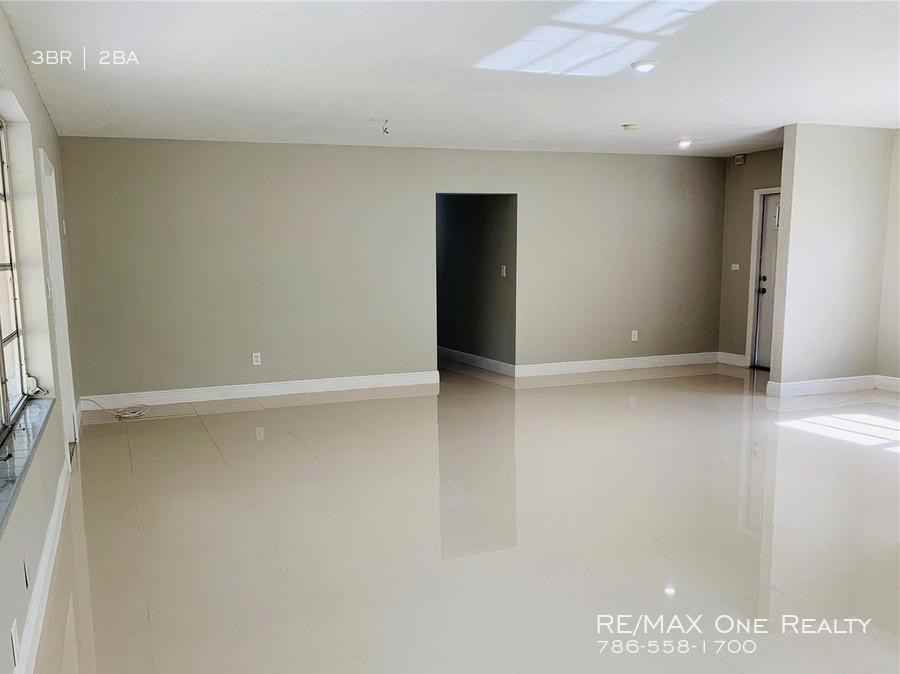 145 NE 128th St - Photo 2 of 8