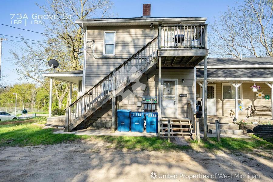 73 Grove St - Photo 3 of 15