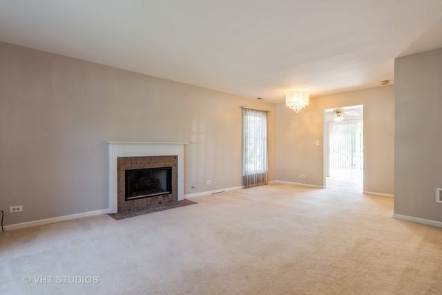 1733 Pickwick Ave - Photo 3 of 11