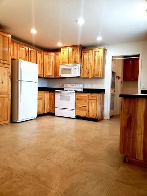 3623 Plains Dr - Photo 3 of 5