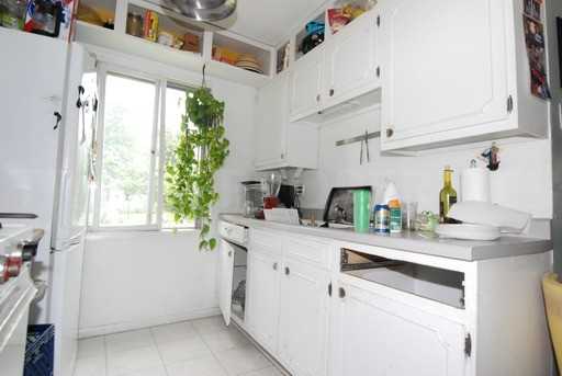 2717 E 22nd St - Photo 2 of 22