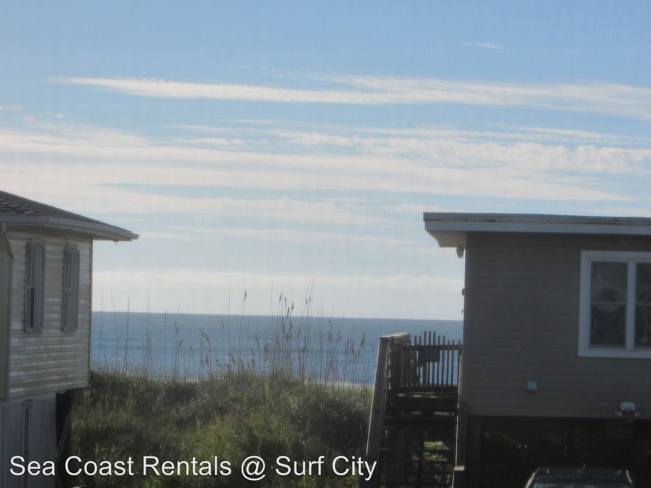 473 Ocean Dr - Photo 3 of 23