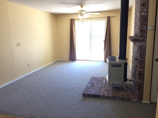 498 Sunlight Dr - Photo 3 of 14