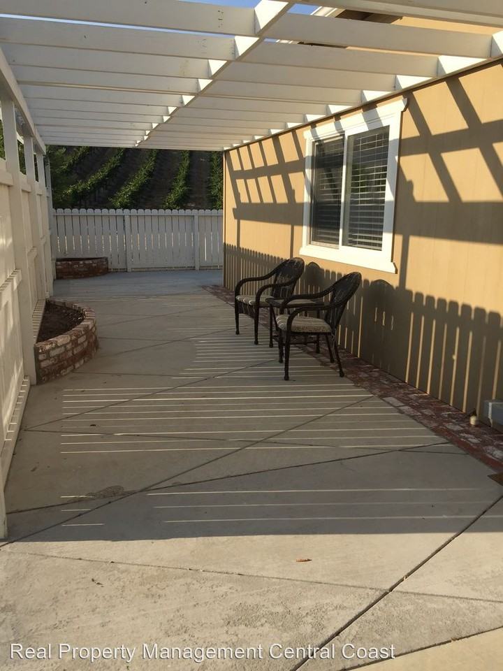 7510 Estrella Rd - Photo 3 of 13