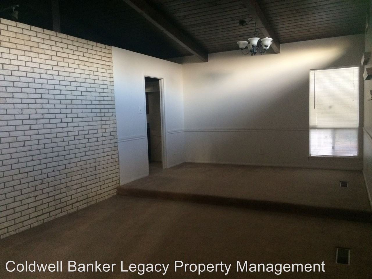 7709 Spring Ave NE - Photo 3 of 11