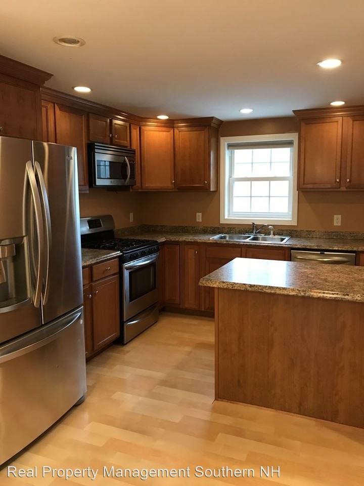 17 Pilgrim Dr - Photo 3 of 20