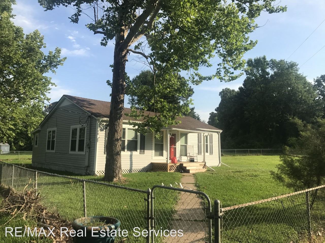 3586 Bellevue Rd - Photo 2 of 14