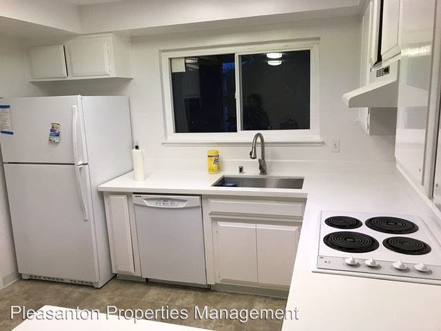 1015 Alfred Ave - Photo 2 of 8