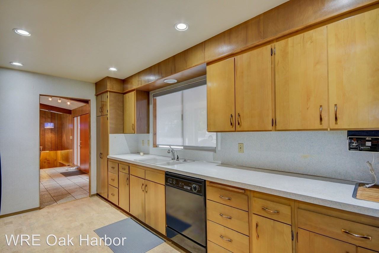 418 SW Judson Dr - Photo 3 of 27