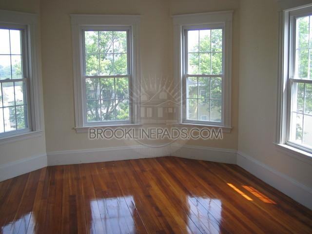 Boylston St #3