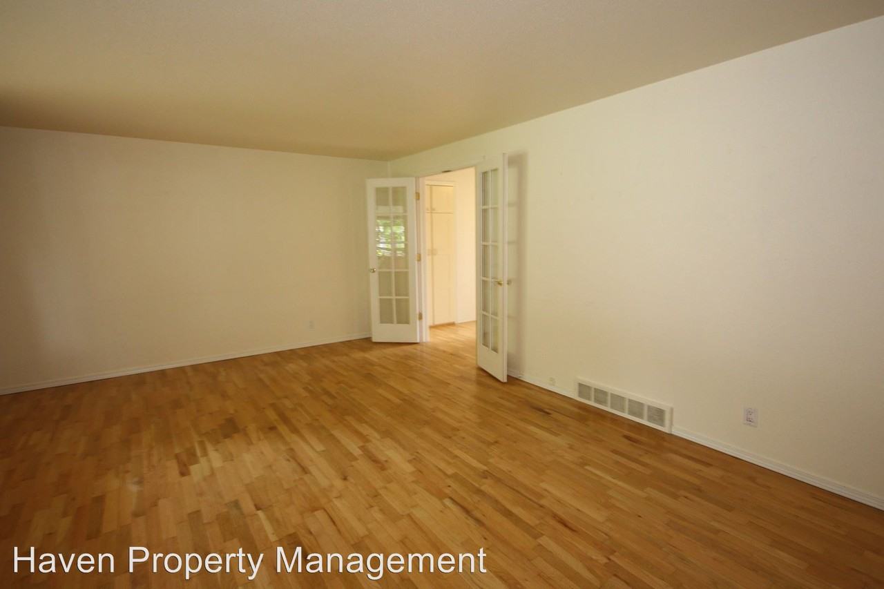 7815 227th Pl SW - Photo 3 of 12