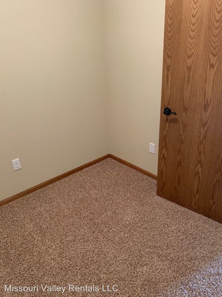 1415 Sharloh LP - Photo 2 of 11