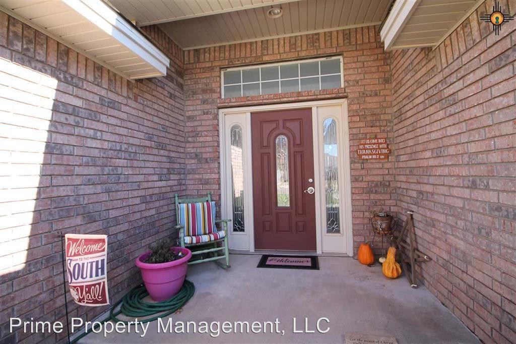1813 Arbor Dr - Photo 3 of 44