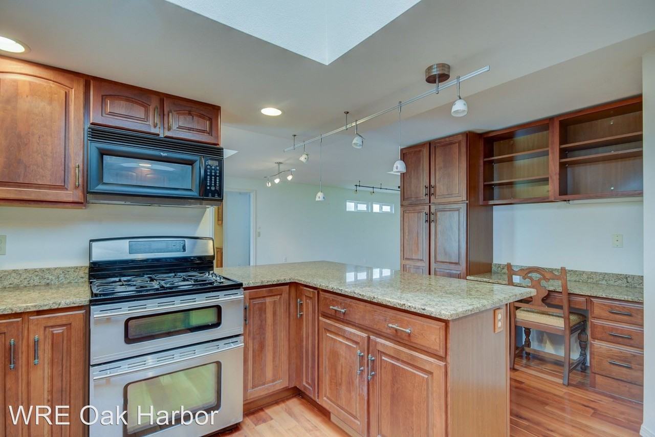 2948 Strawberry Point Road - Photo 2 of 24