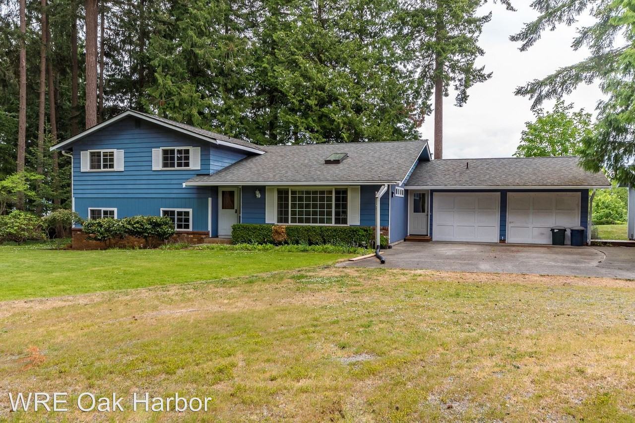 2948 Strawberry Point Road - Photo 3 of 24