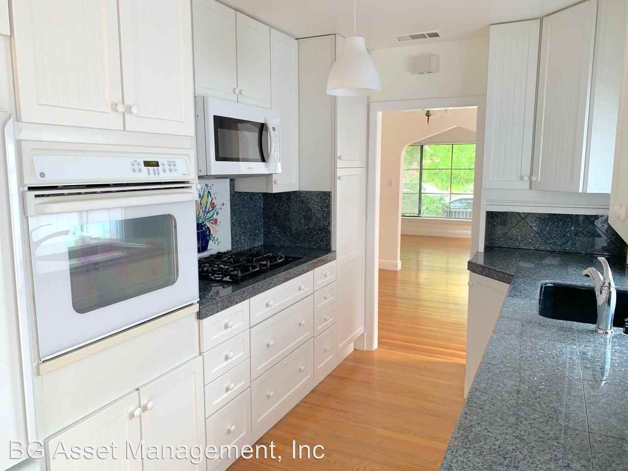 626 Neilson St - Photo 3 of 12