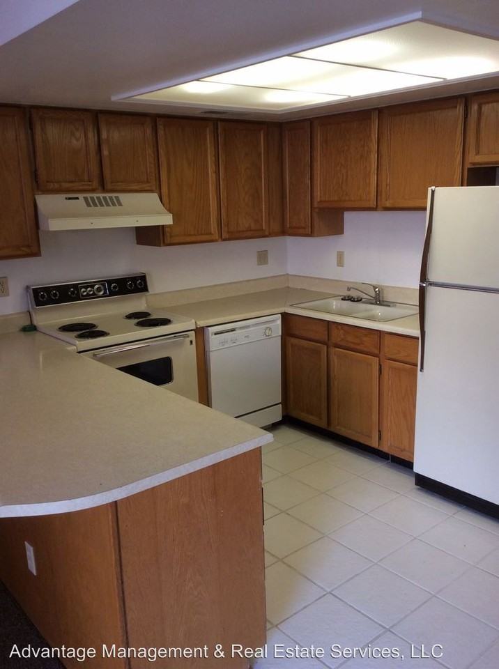 136 E 400 N #204 - Photo 3 of 9