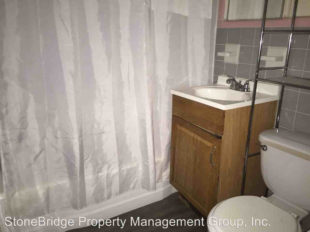 748-750 Bethune St Daytona Beach - Photo 2 of 5