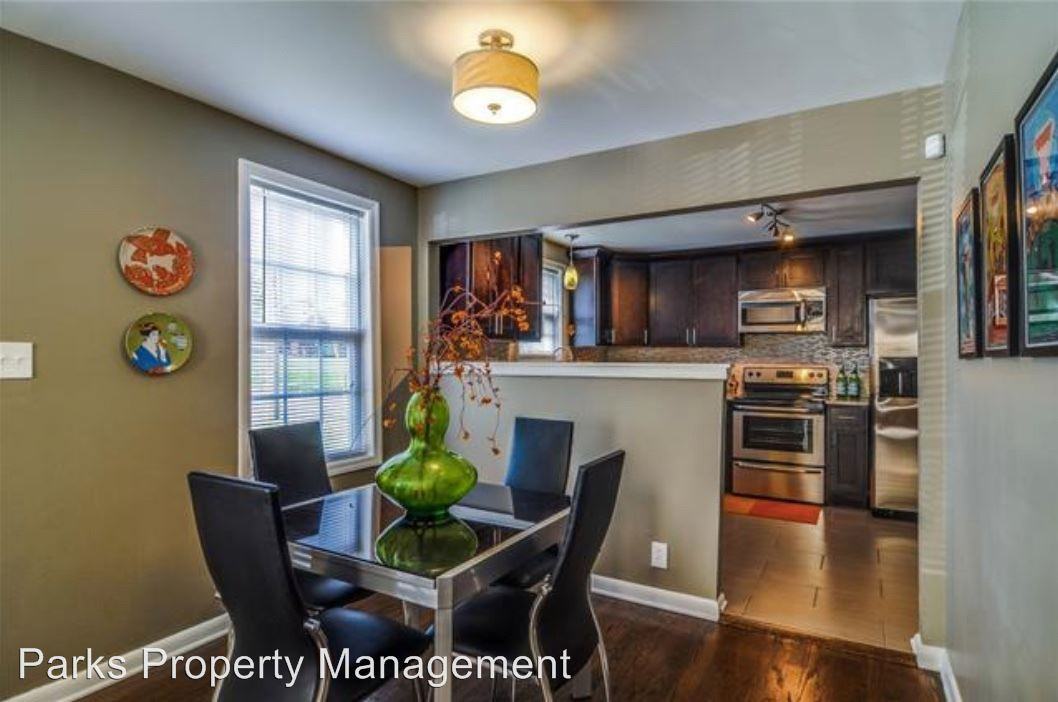 1207 Ireland St - Photo 3 of 18