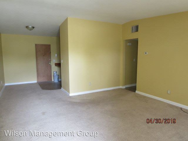 140 Willow Ave - Photo 2 of 12