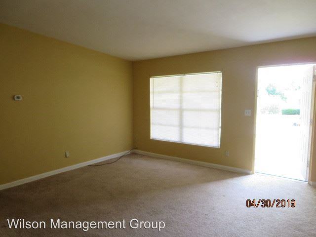 140 Willow Ave - Photo 3 of 12