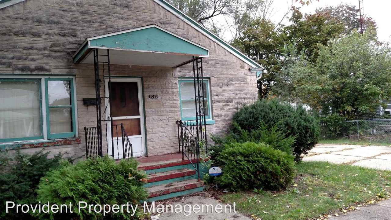 1085 Kenneth St - Photo 3 of 25