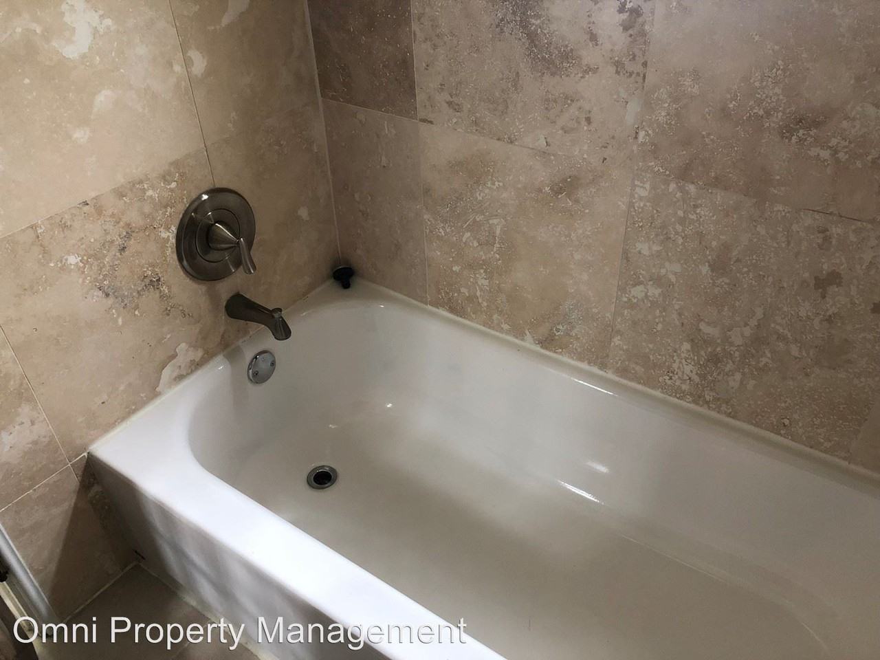 255 Freidel St - Photo 3 of 8