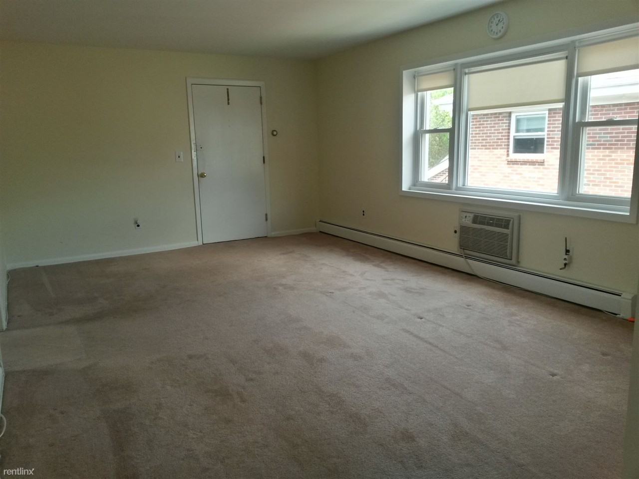 Dora St. - Photo 3 of 8