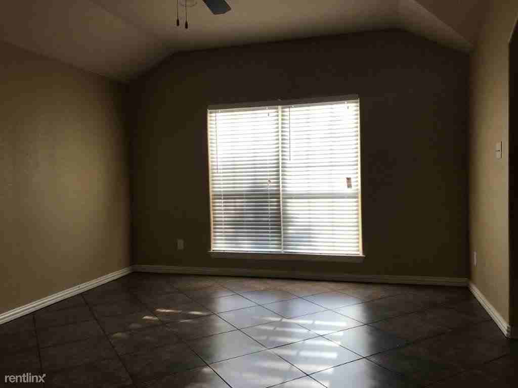 7681 Hollow Point Dr - Photo 3 of 11