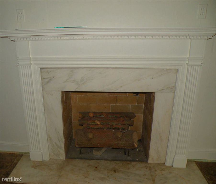 3608 Poplar Ave - Photo 3 of 10