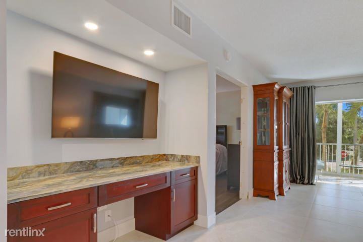 1700 S Ocean Blvd - Photo 2 of 10