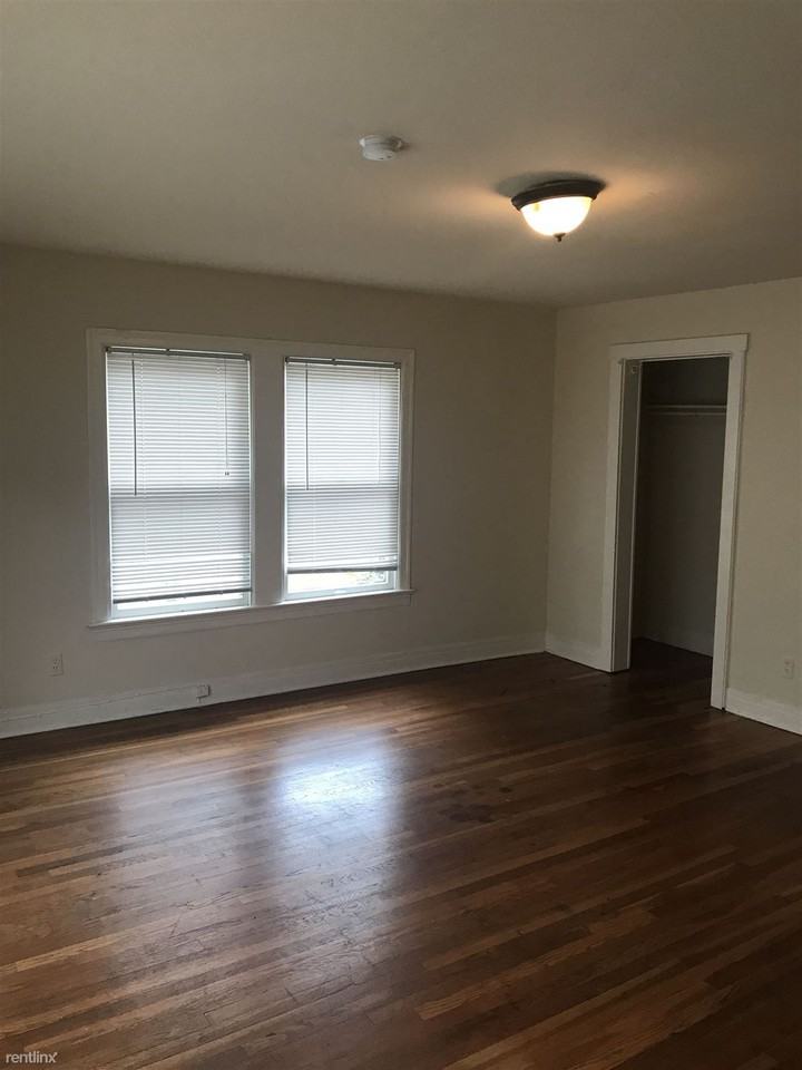 2800 Whitis Ave - Photo 2 of 4