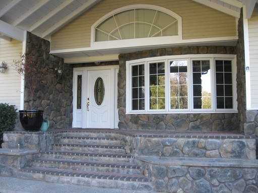 13746 Pierce Rd - Photo 3 of 37